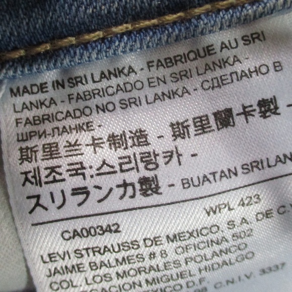 Levi's Jeans Women's 24W Light Wash 310 Shaping Super Skinny Stretch Denim - Picture 9 of 12